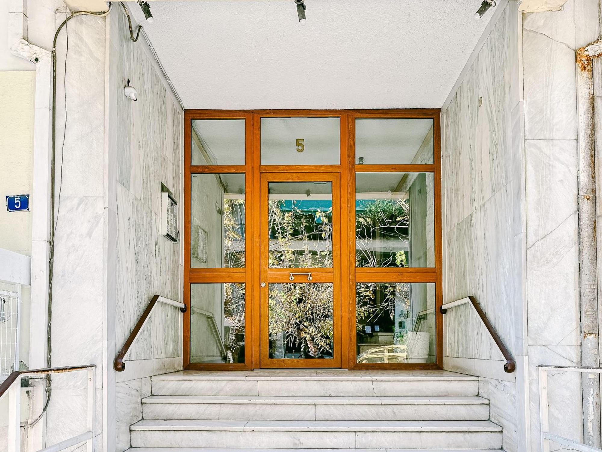 Quiet Home In Katehaki Metro. Atene Esterno foto